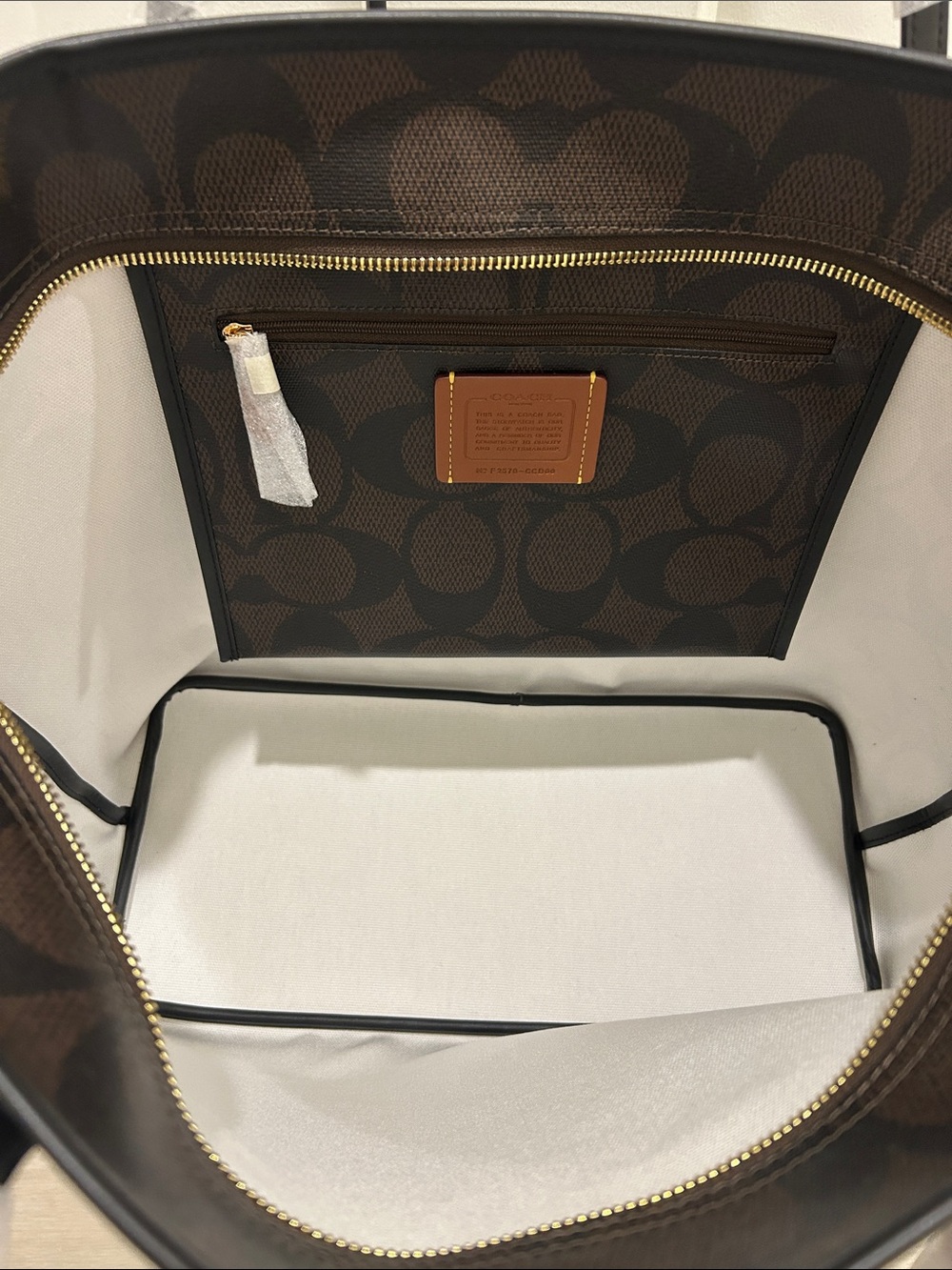 Coach (NWT) Large City Tote Bag In Maxi Signature Canvas - Picture 5 of 15